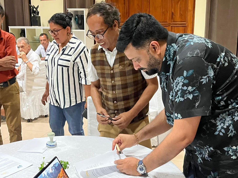 gallery-avmtl-100925-2